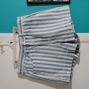 American Eagle, (size 8) , Light blue and white stripes